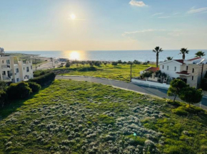 Apartments with a luxurious location near the sea